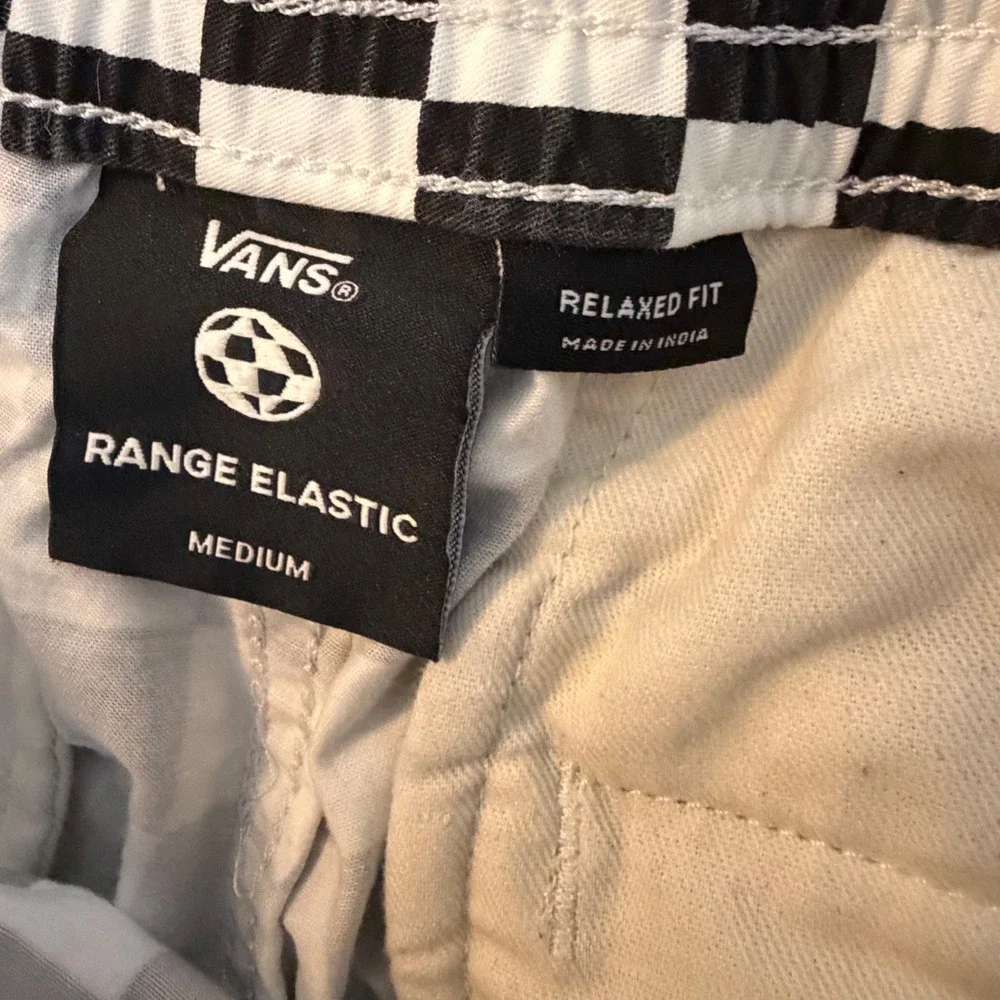 Vans Mens Range Elastic Checkerboard Shorts Black White Relaxed Fit 18 Outseam M